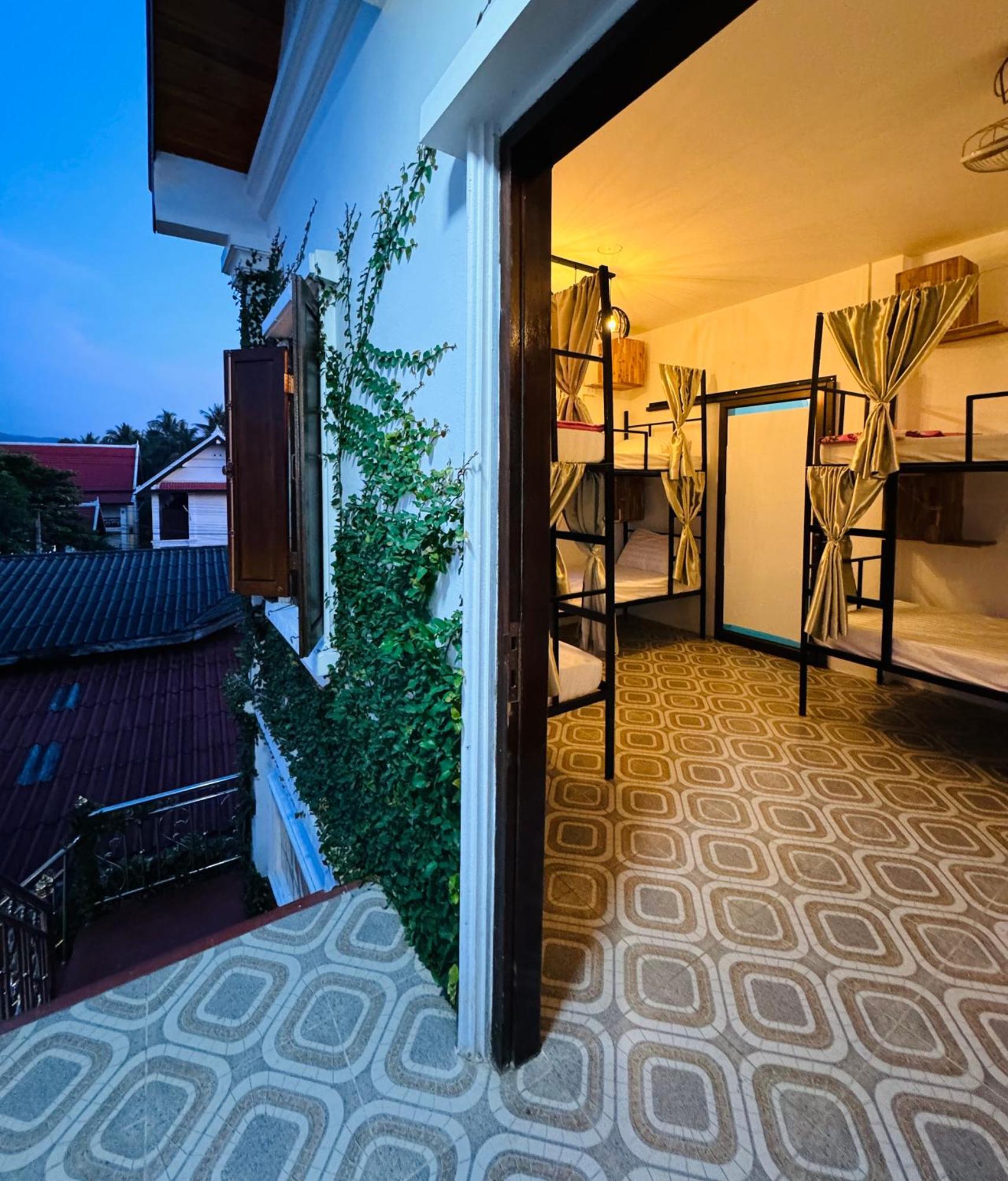 Sabai Sabai Backpackers Hostel Luang Prabang Dış mekan fotoğraf
